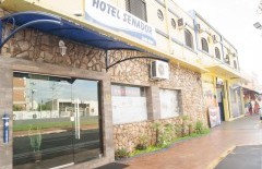 Fachada Hotel Senador